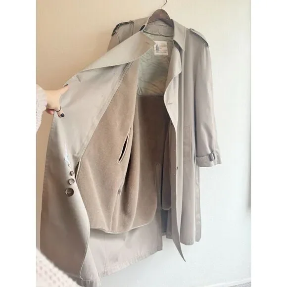 Vintage London Fog Double Breasted Trench Coat with Removable Lining size 46 Reg - Picture 5 of 11